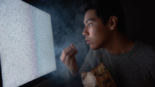 7 Rekomendasi Serial TV Terbaik untuk Teman Liburanmu Dirumah